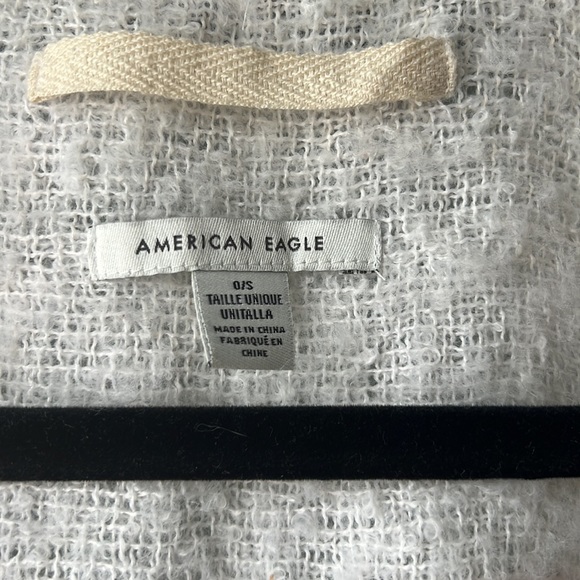 American Eagle wrap poncho one size - Picture 2 of 3